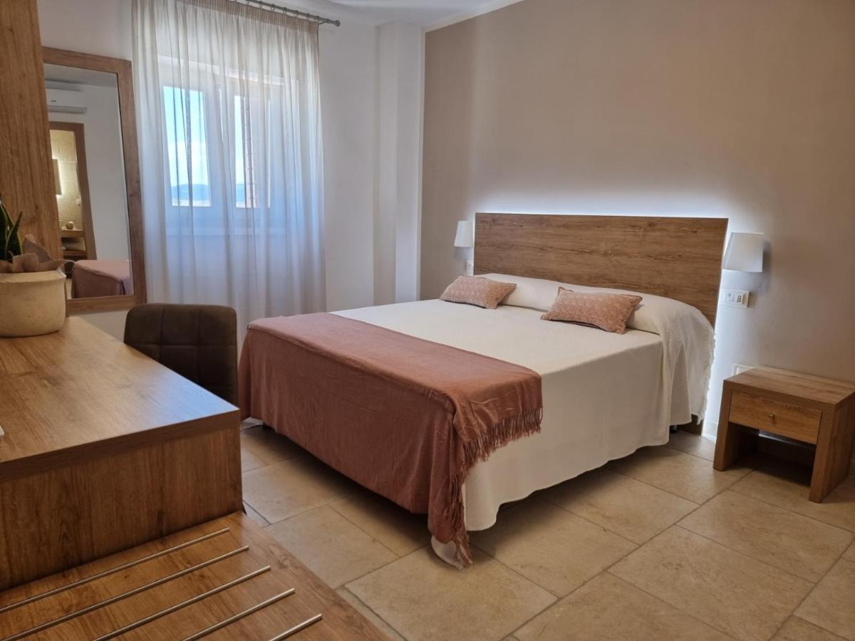 Hotel Punta San Francesco Vieste Ngoại thất bức ảnh